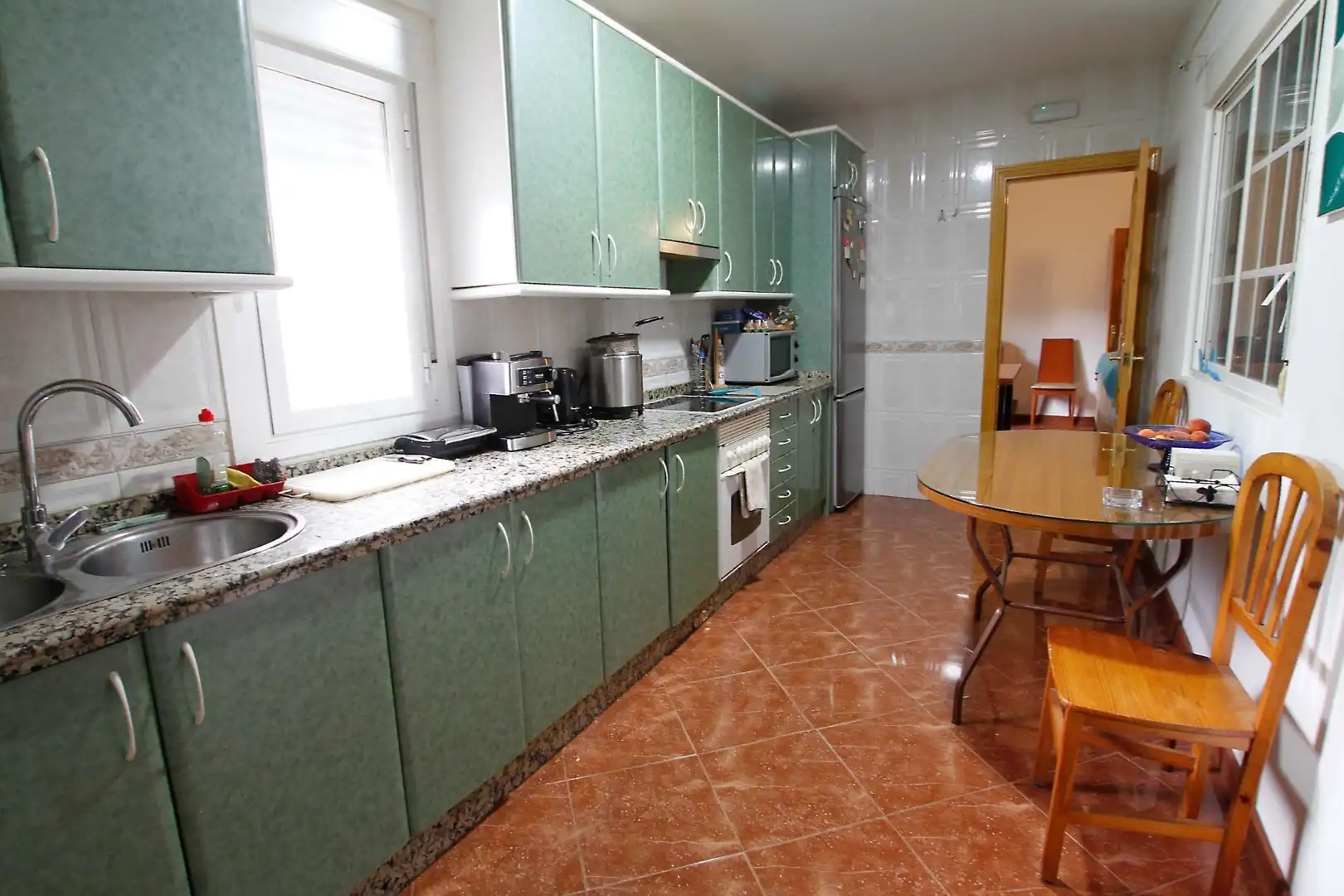 Cuina de Casa o xalet en venda en Puebla de la Calzada amb Aire condicionat, Calefacció i Terrassa