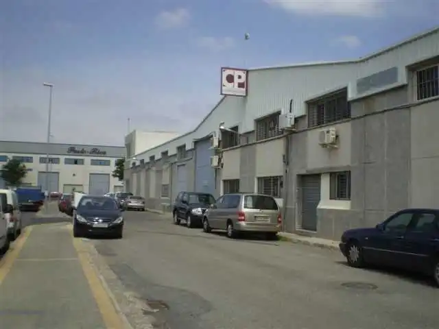 Nave industrial in affitto a Cerro - Amate
