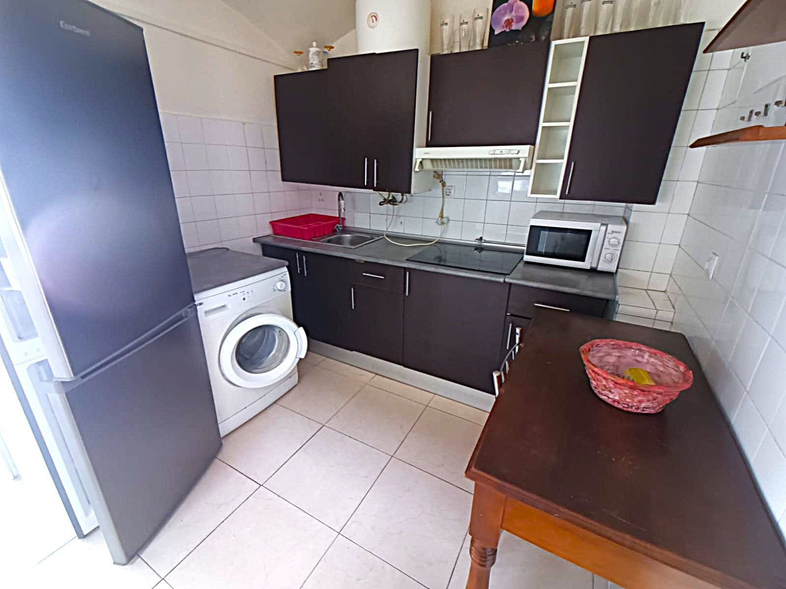 Cuina de Casa o xalet en venda en Mérida amb Aire condicionat, Terrassa i Traster
