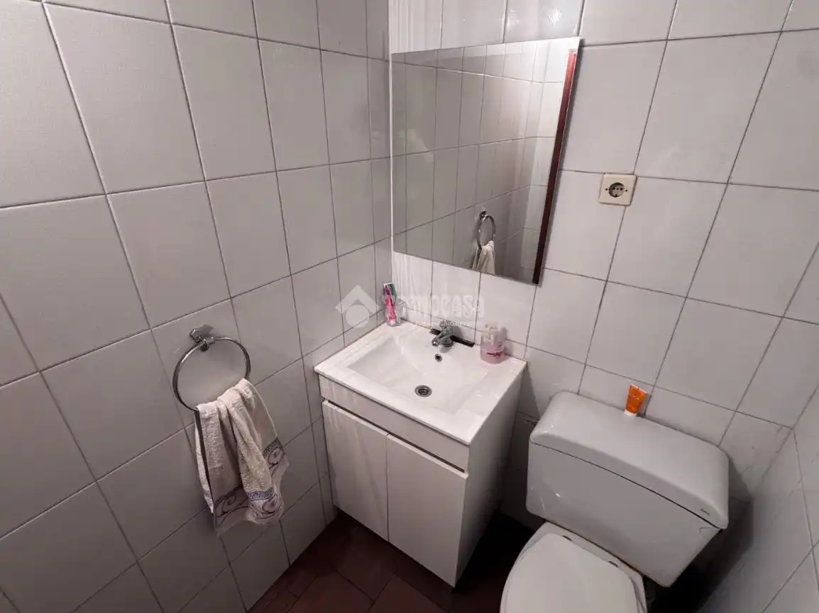 Badezimmer von Gebäude zum Verkauf in Villaquilambre