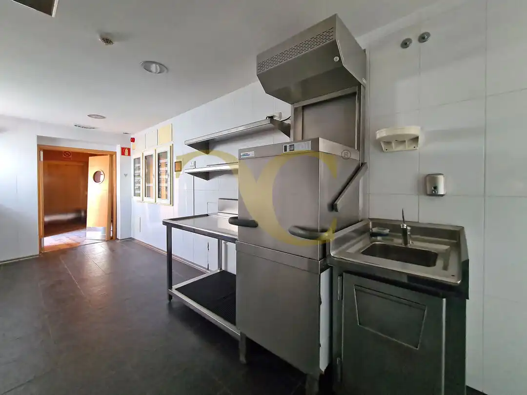 Cuina de Local de lloguer en Gijón 