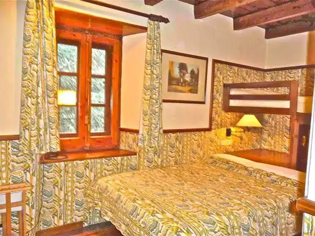 Schlafzimmer von Country house zur Miete in Sallent de Gállego mit Balkon