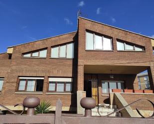 Vista exterior de Casa o xalet en venda en Casalarreina amb Jardí privat, Parquet i Terrassa