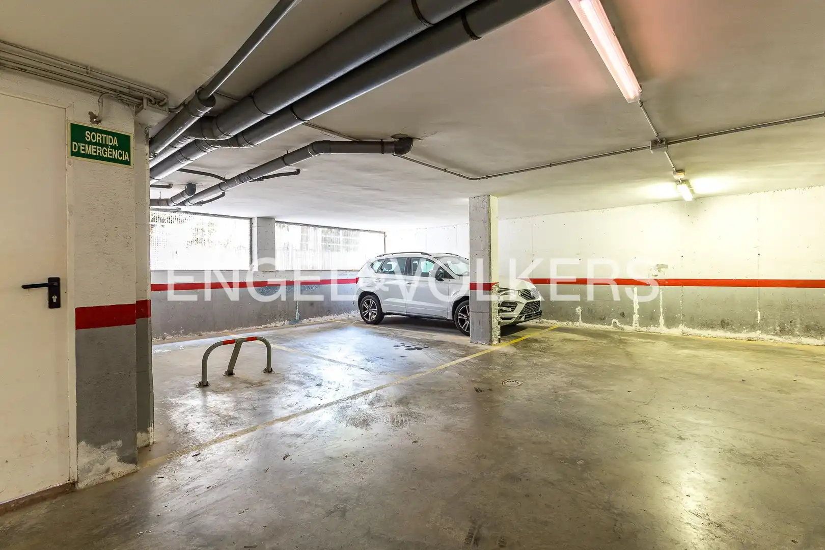 Aparcament de Pis en venda en Calafell amb Calefacció, Terrassa i Piscina