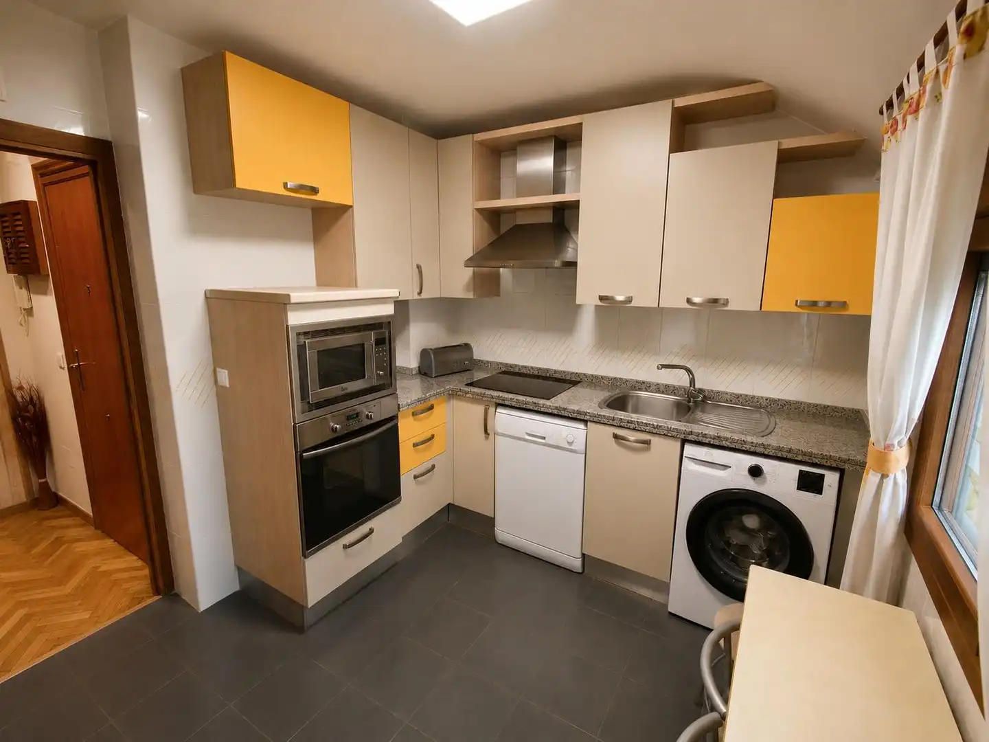 Cocina de Dúplex en venta en Getafe con Aire acondicionado, Calefacción y Terraza