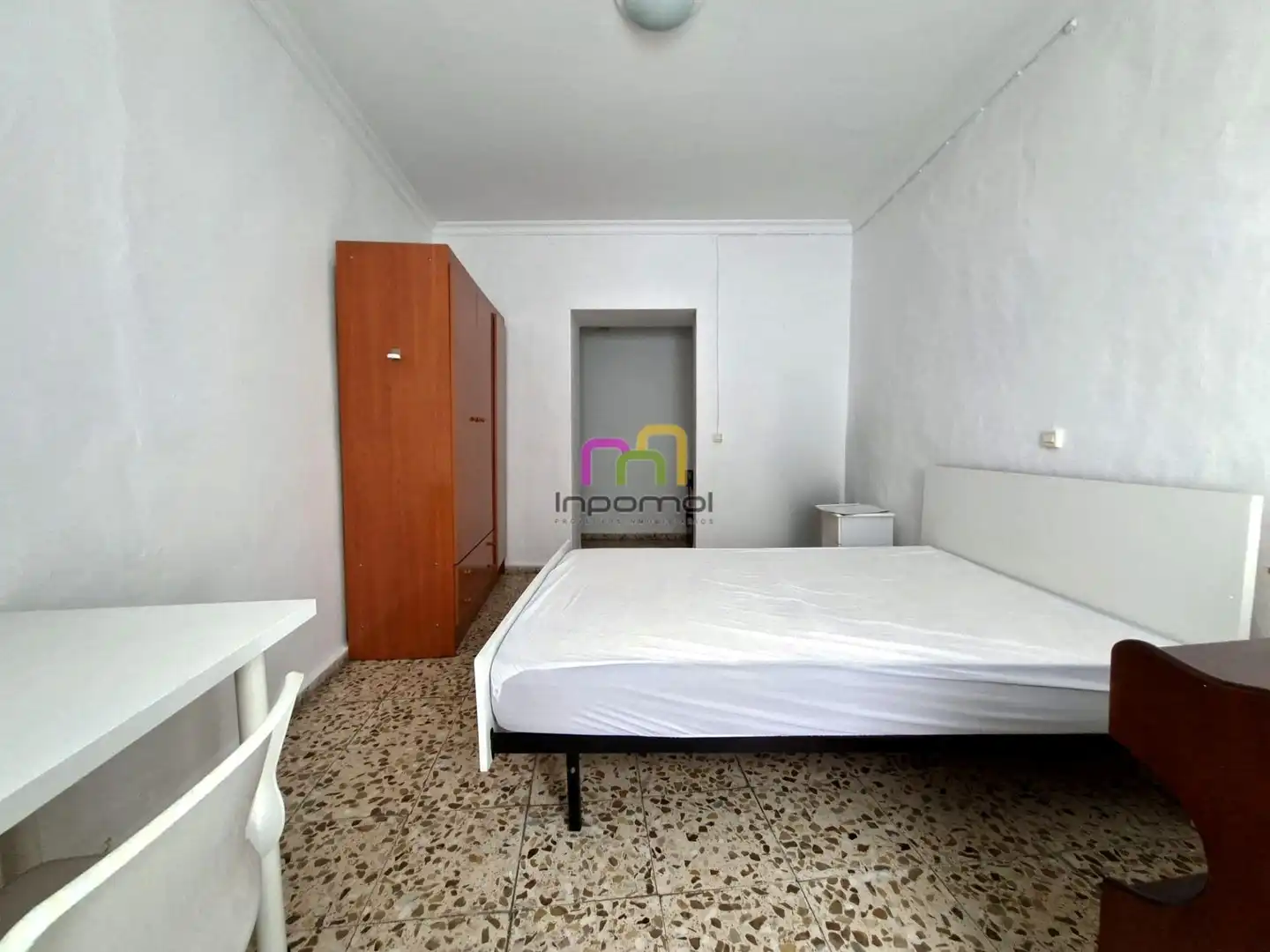 Schlafzimmer von Wohnungen zum Verkauf in Badajoz mit Balkon