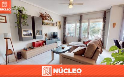 Living room of Flat for sale in Alicante / Alacant  with Air Conditioner, Heating and Parquet flooring