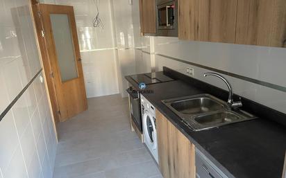 Kitchen of Flat for sale in Tarancón  with Heating, Terrace and Storage room