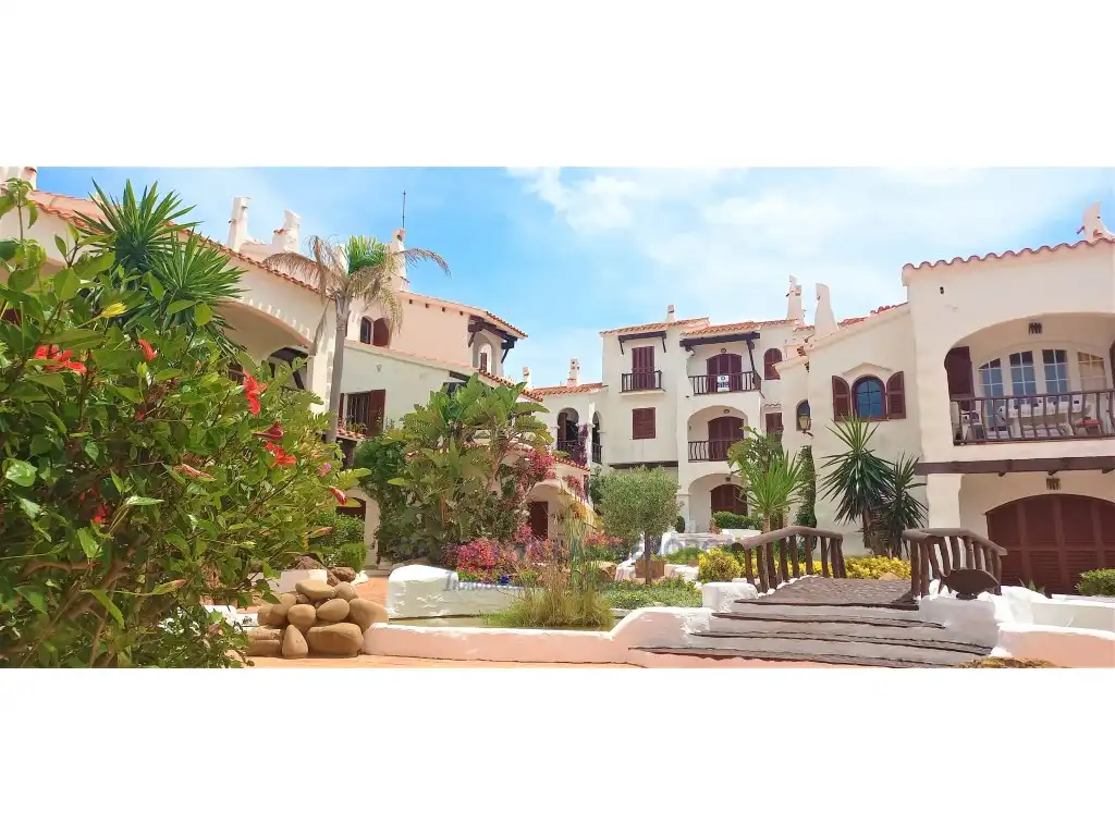 Vista exterior de Apartamento en venta en Es Mercadal
