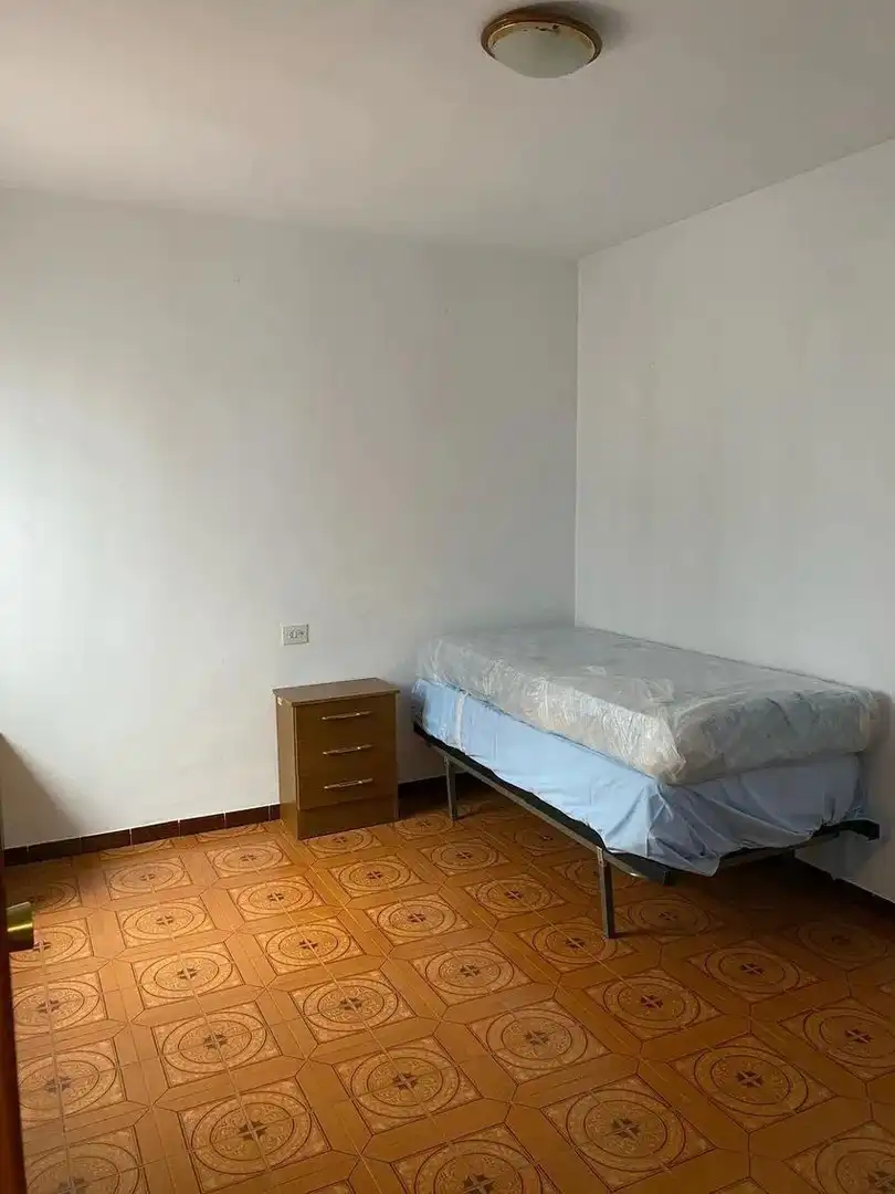 Habitación de Piso en venta en Priego de Córdoba con Aire acondicionado y Balcón