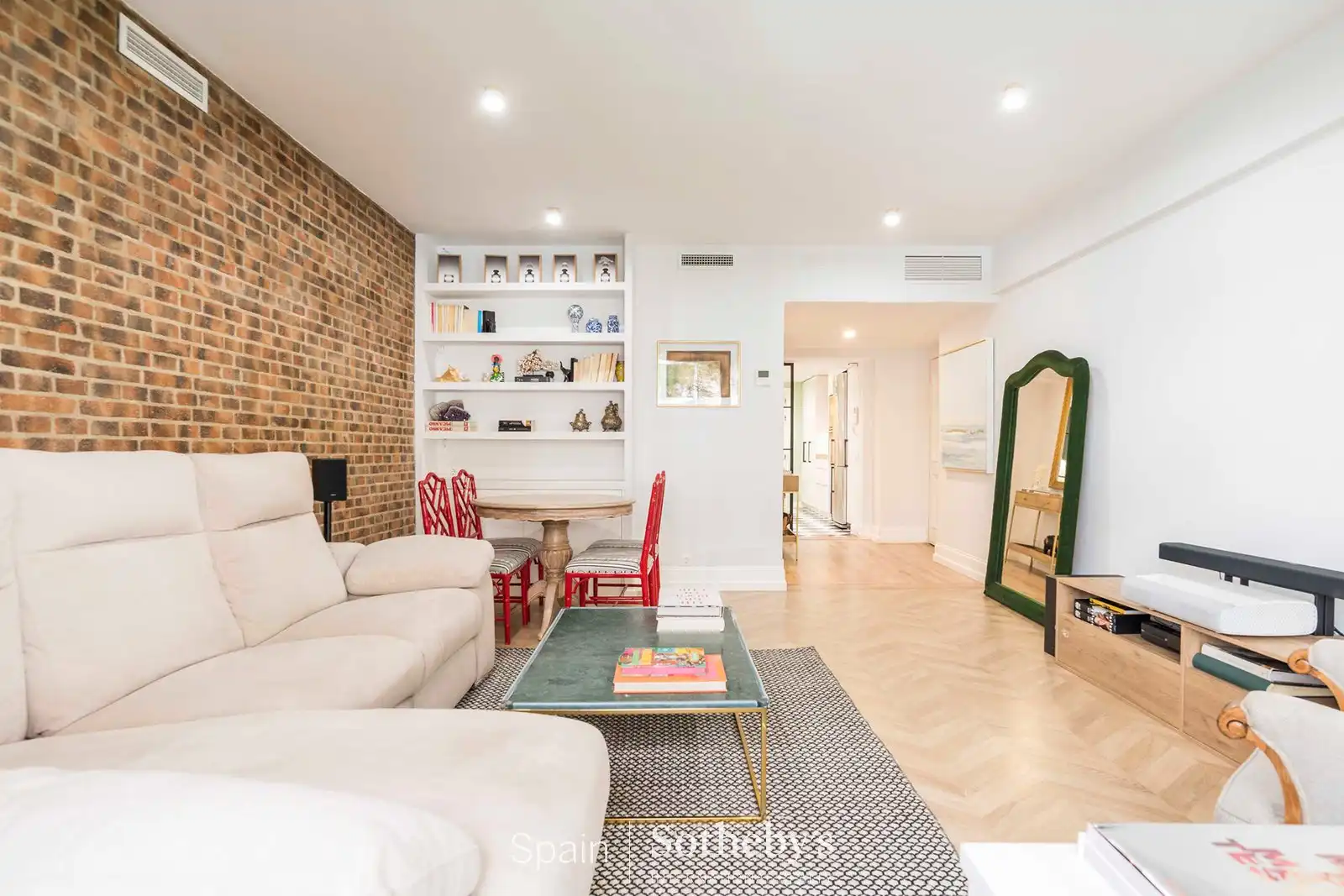 Living room of Apartments for rent in Madrid  with Air Conditioner, Heating and Terrace