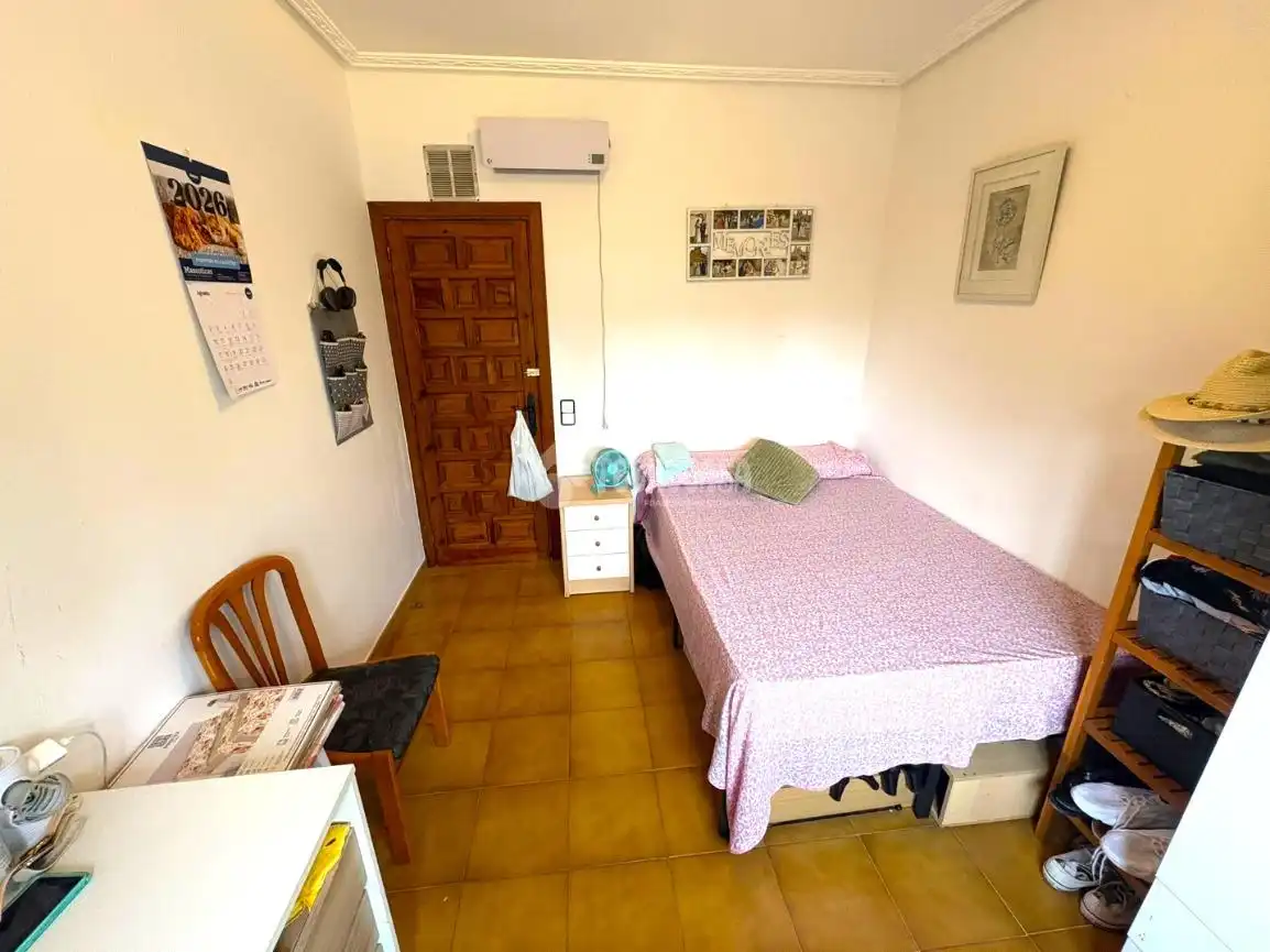 Dormitori de Casa o xalet en venda en Zaragoza amb Aire condicionat, Calefacció i Terrassa