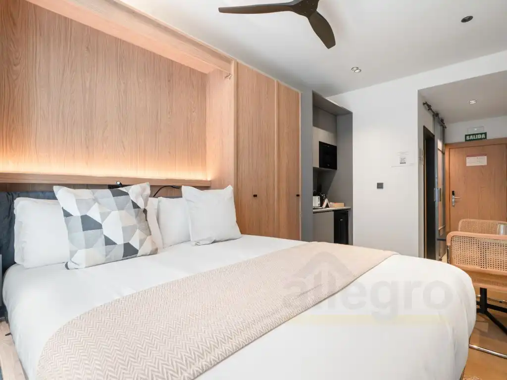 Bedroom of Commercial properties for sale in Puente de Vallecas