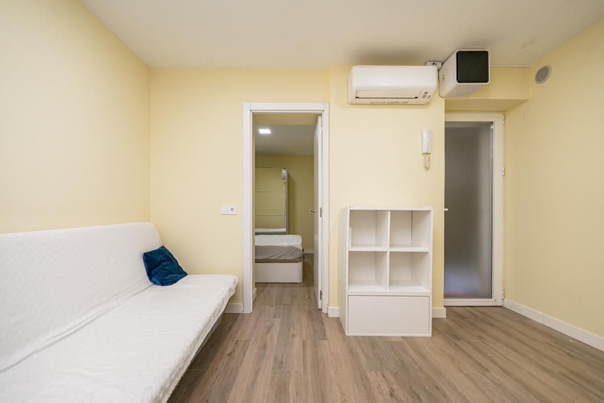 Bedroom of Planta baja for sale in  Madrid Capital  with Air Conditioner and Furnished