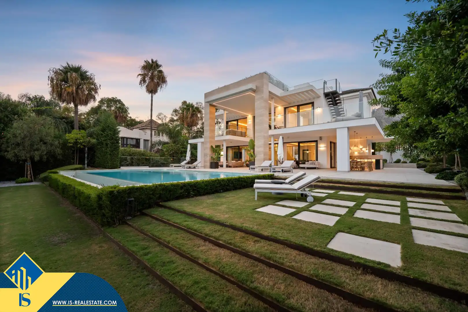 Chalet con piscina en venta en Milla de Oro, imagen 21