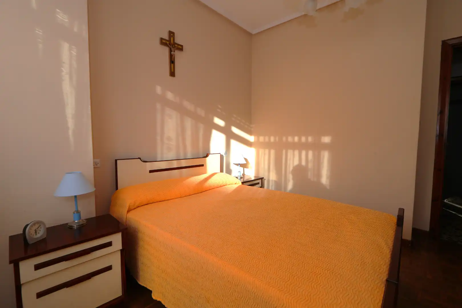 Habitación de Casa adosada en venta en Malpica de Bergantiños con Trastero, Amueblado y Balcón