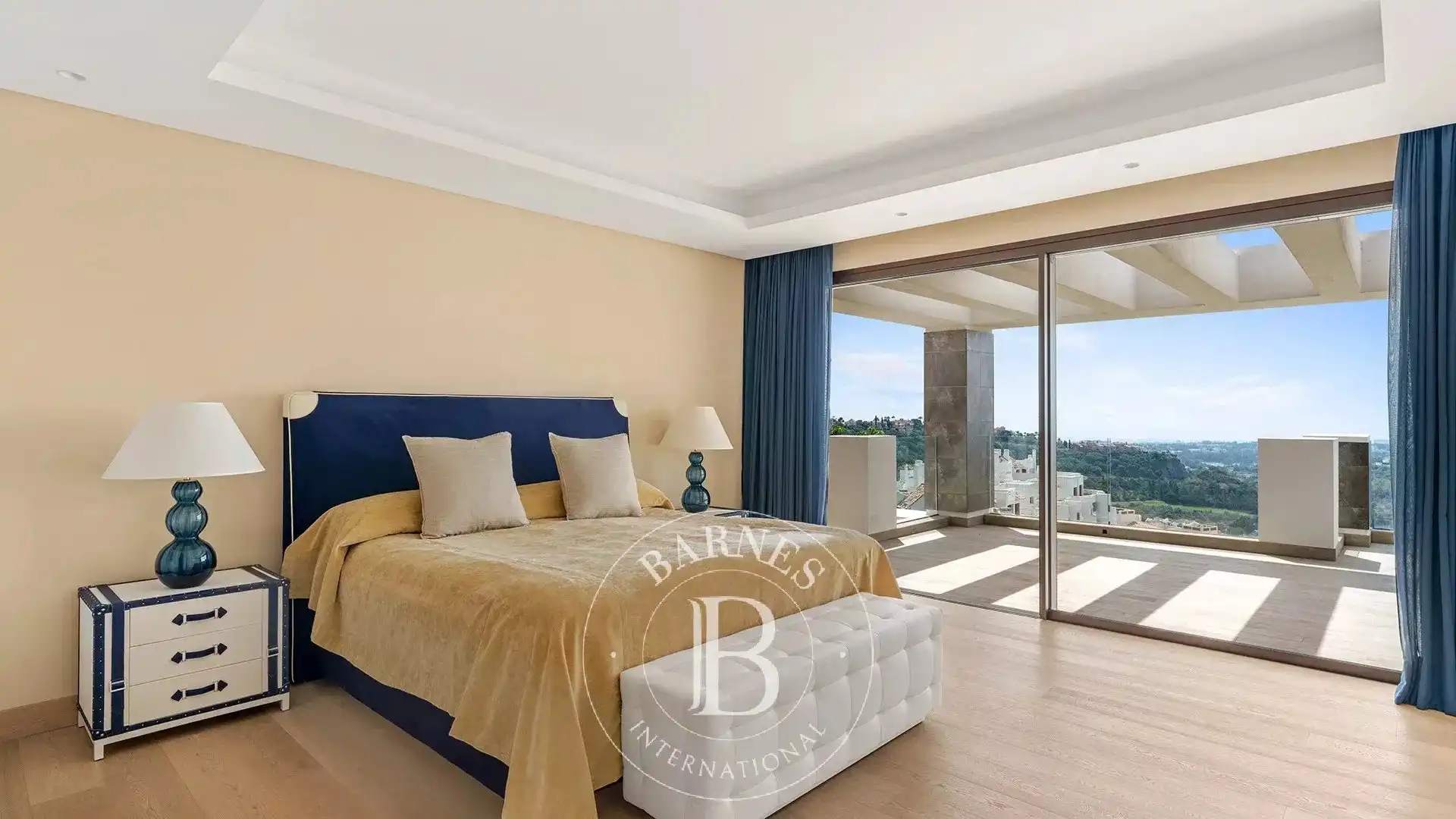 Habitación de Casa o chalet en venta en Benahavís con Aire acondicionado, Calefacción y Terraza
