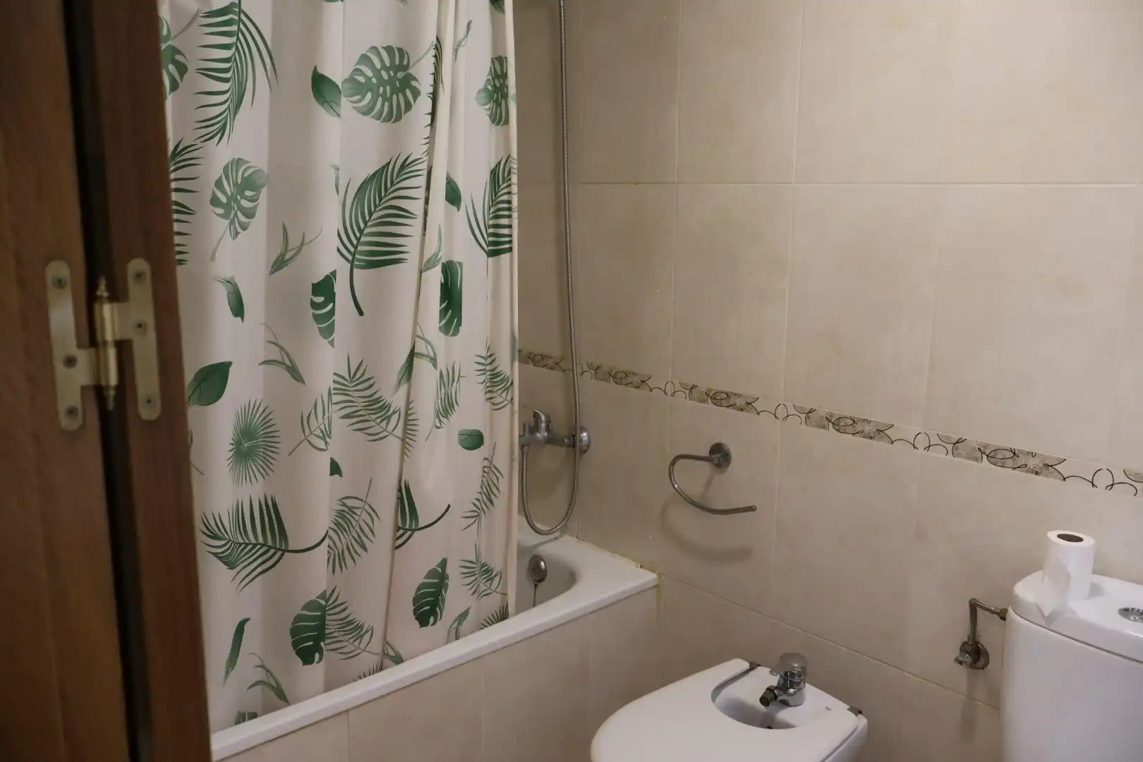 Bathroom of Flat for sale in Vall d'Alba  with Terrace, Storage room and Furnished