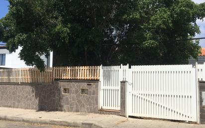 Vista exterior de Casa o xalet en venda en San Bartolomé de Tirajana amb Terrassa