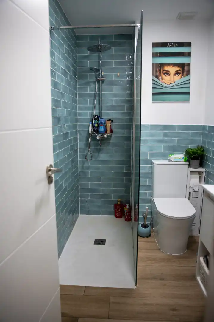 Bathroom of Flat for sale in Getafe  with Air Conditioner, Heating and Balcony