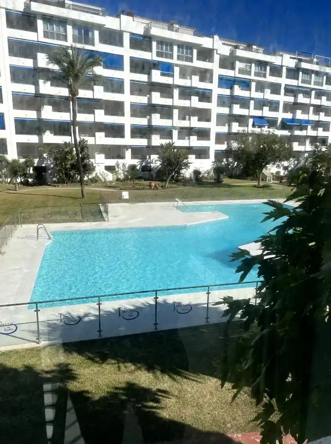 Piscina de Apartament de lloguer en Marbella amb Aire condicionat, Calefacció i Parquet