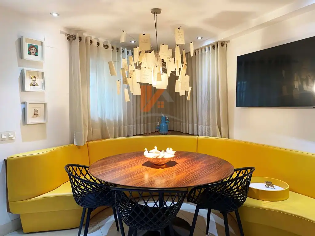 Dining room of Houses for sale in Santiago de Compostela   with Washing machine