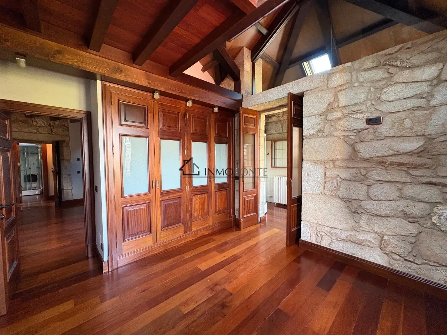 Casa o xalet en venda en Pontevedra Capital  amb Jardí privat