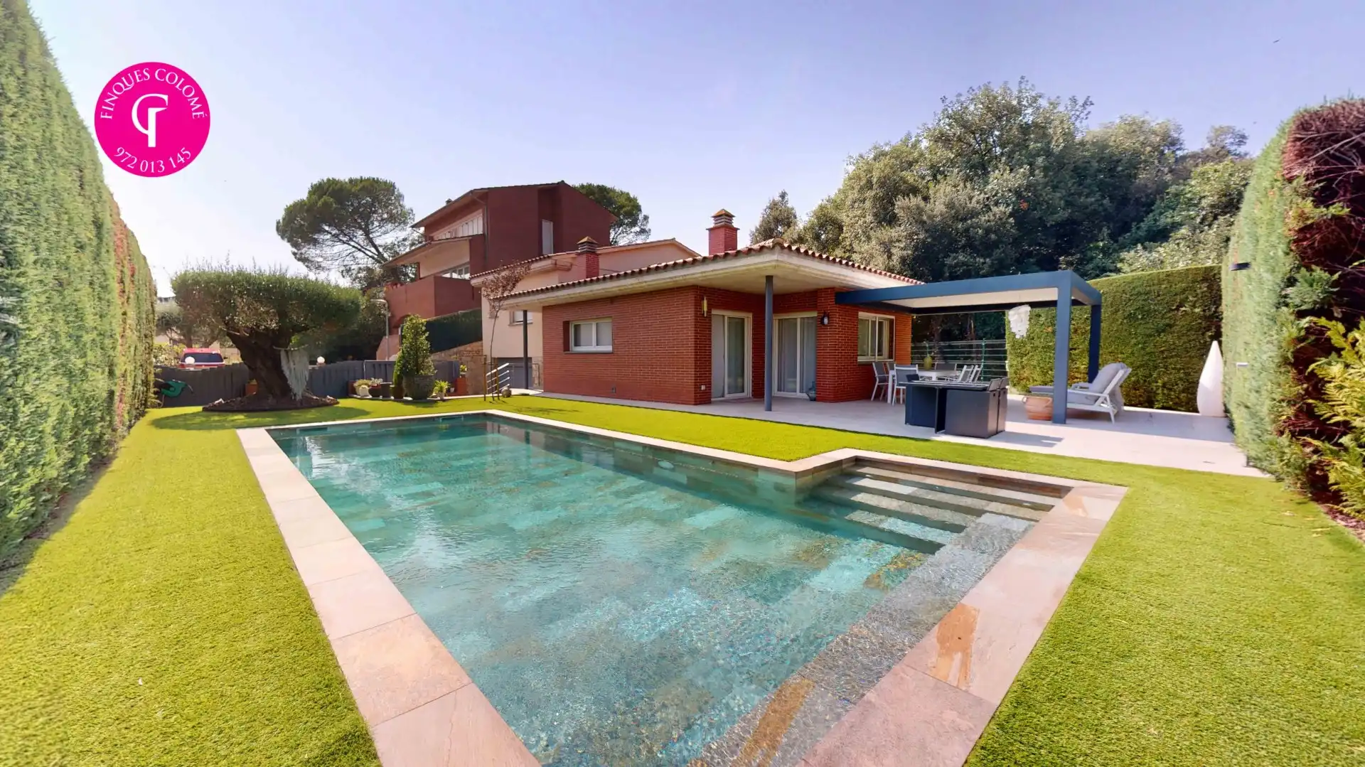 Swimming pool of Houses for sale in Quart  with Air Conditioner, Heating and Terrace