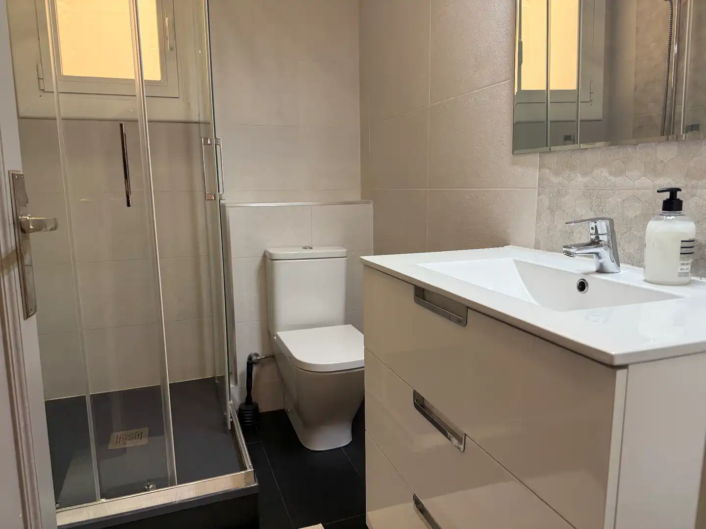 Baño de Piso en venta en Barcelona con Aire acondicionado, Calefacción y Parquet
