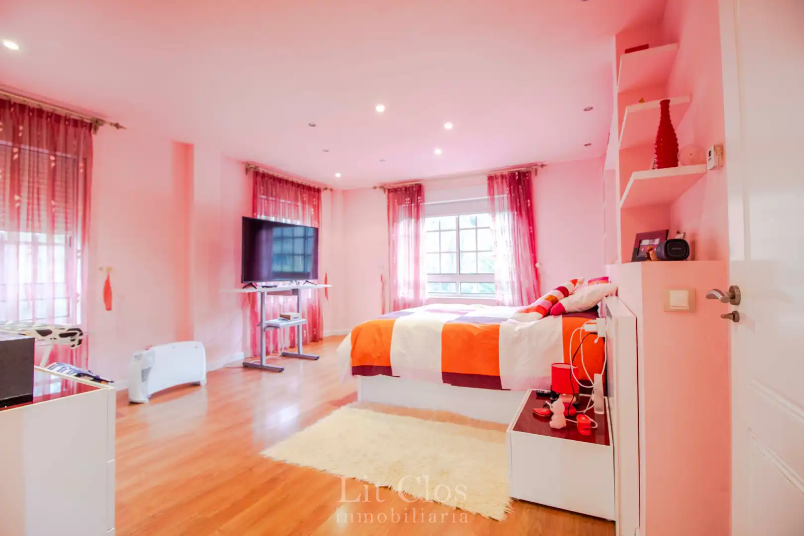 Bedroom of Houses for sale in Vilamartín de Valdeorras  with Heating, Private garden and Terrace