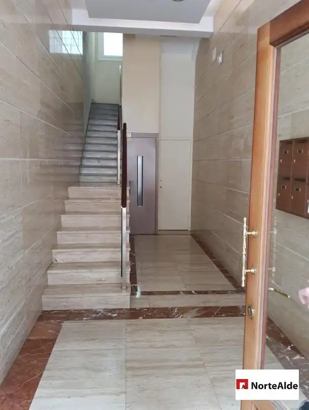 Piso en venta en Barakaldo  con Calefacción, Trastero y Balcón