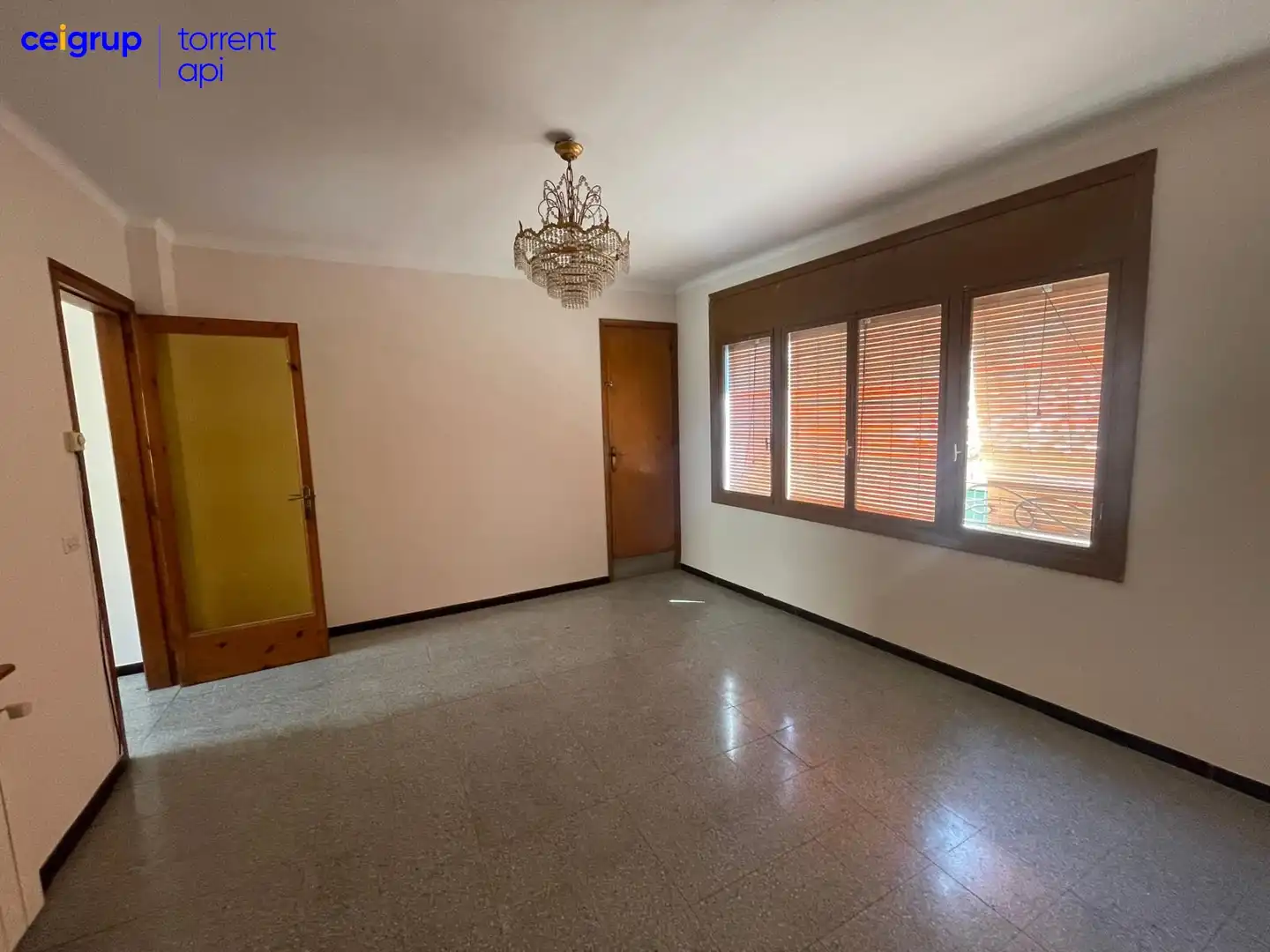 Sala d'estar de Casa adosada de lloguer en Torroella de Montgrí amb Calefacció i Terrassa