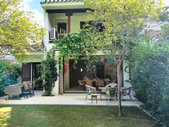 Jardín de Casa adosada de alquiler en Sotogrande con Aire acondicionado, Jardín privado y Terraza