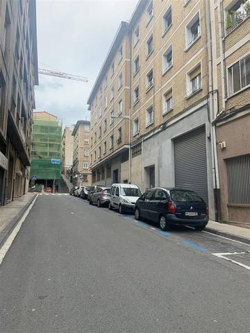 Piso en Venta en C/ Río Salado en Azpilañaga