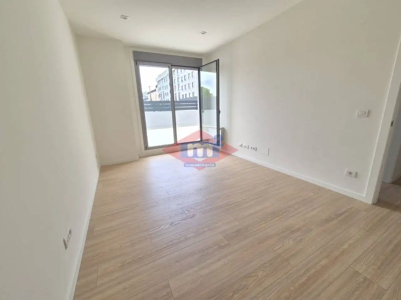 Habitación de Piso en venta en Salvaterra de Miño con Calefacción, Terraza y Trastero