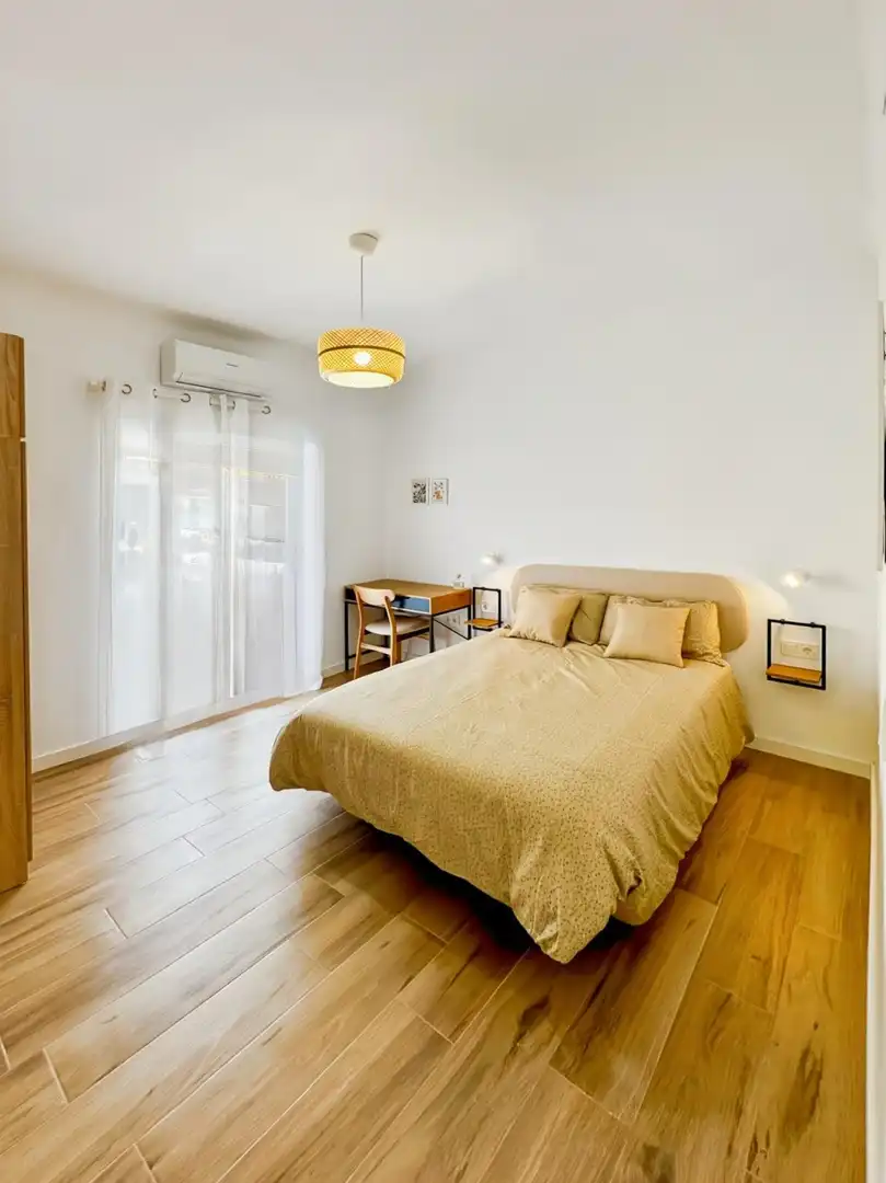 Bedroom of Flat for sale in Benidorm  with Heating, Furnished and Balcony