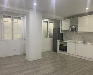 Cuina de Planta baixa de lloguer en  Madrid Capital amb Calefacció i Terrassa