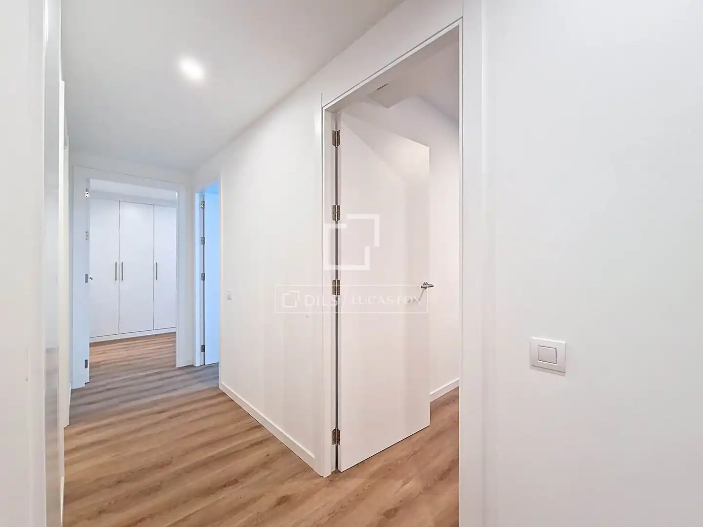 Wohnung zur Miete in Vilanova i la Geltrú mit Klimaanlage, Heizung und Parkett