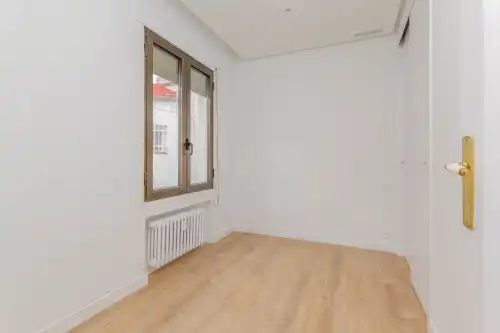 Bedroom of Attic for sale in Madrid  with Air Conditioner, Heating and Parquet flooring