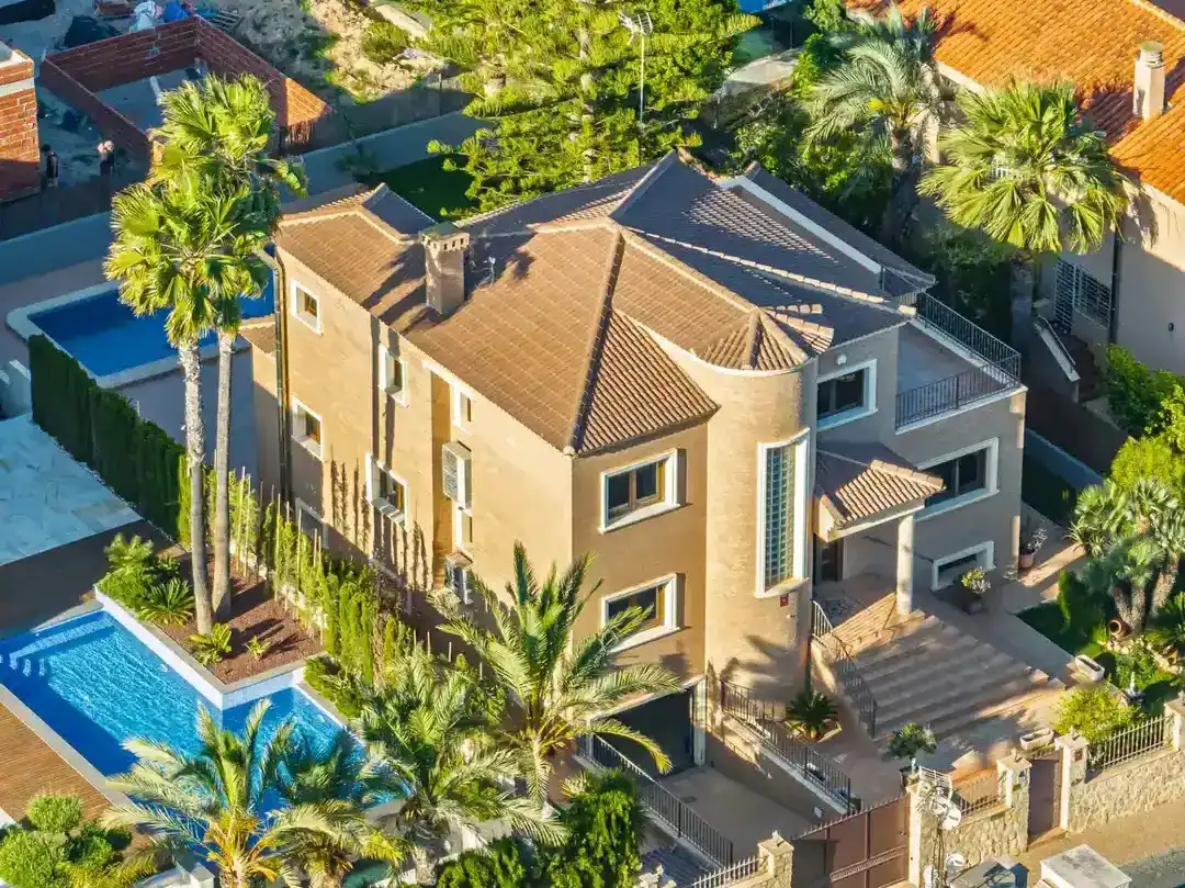 Vista exterior de Casa o chalet en venta en Torrevieja con Aire acondicionado, Calefacción y Jardín privado