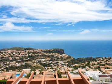 Penthouse with pool for sale in Cumbre del Sol