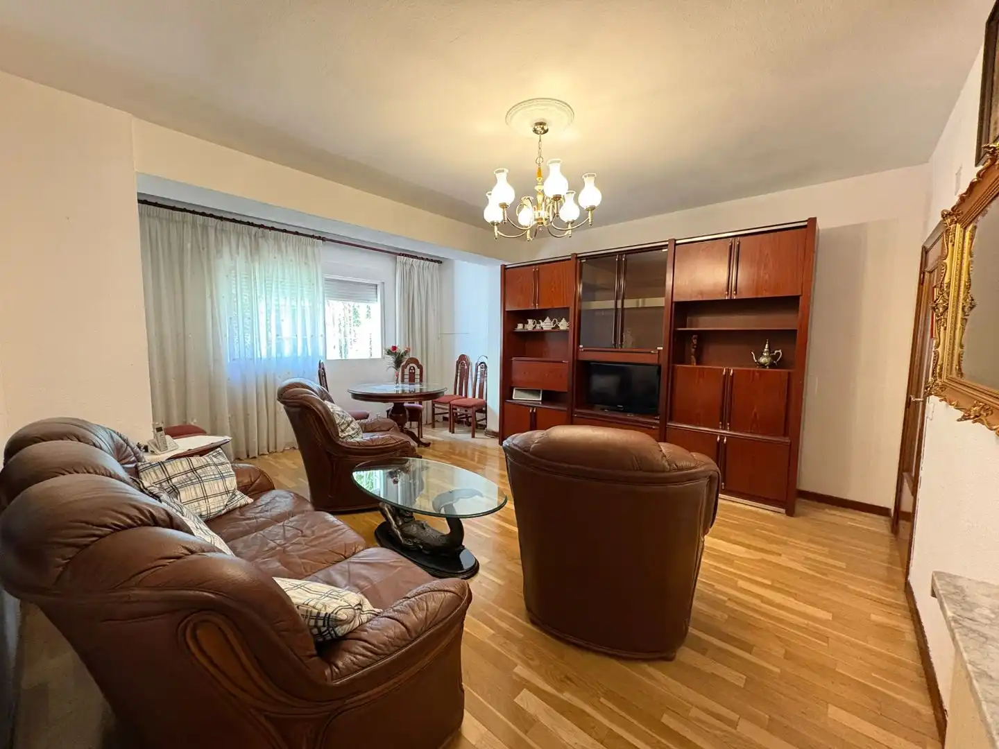 Living room of Flat for sale in Fuencarral - El Pardo