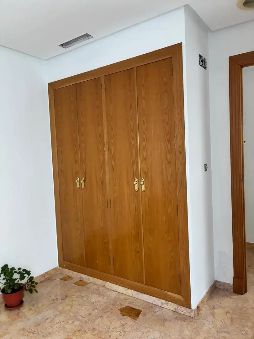 Bedroom of Flat for share in Elche / Elx  with Air Conditioner and Furnished