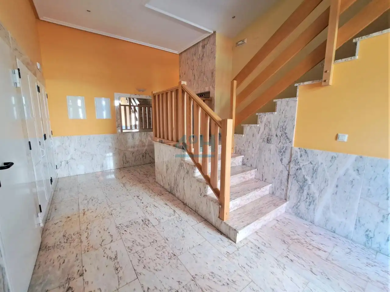 Appartement compact avec terrasse à louer à Ventiun, imagen 30