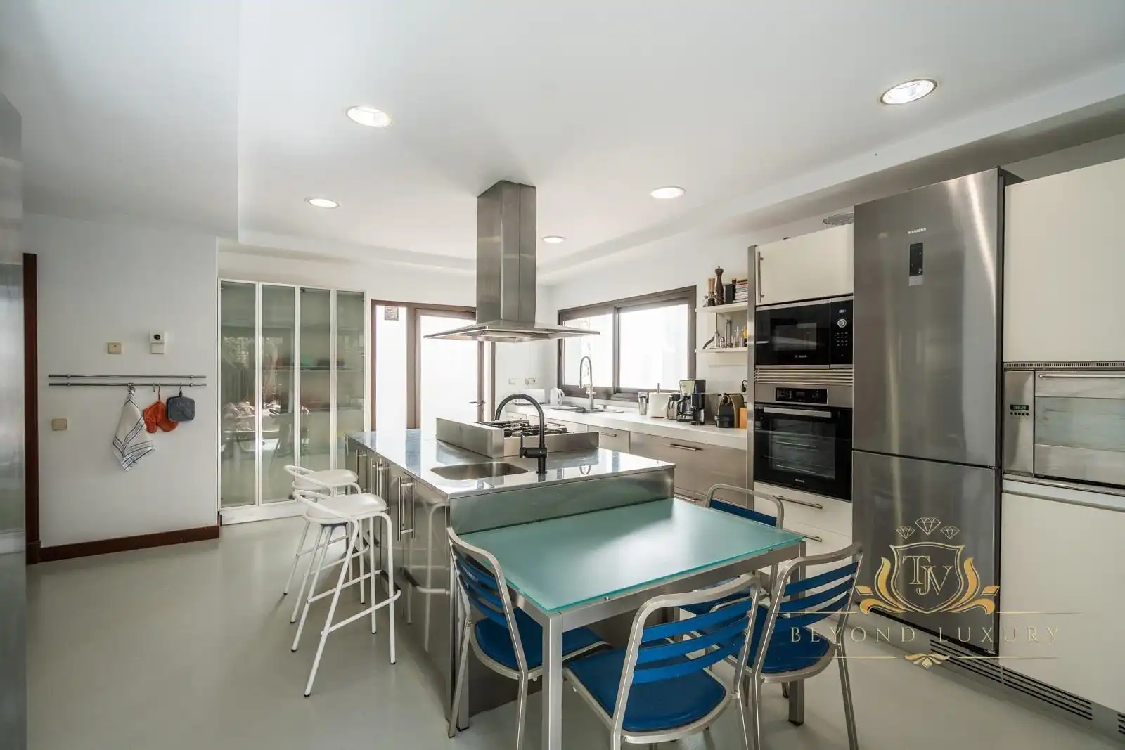 Kitchen of Houses for sale in Eivissa  with Air Conditioner, Private garden and Terrace