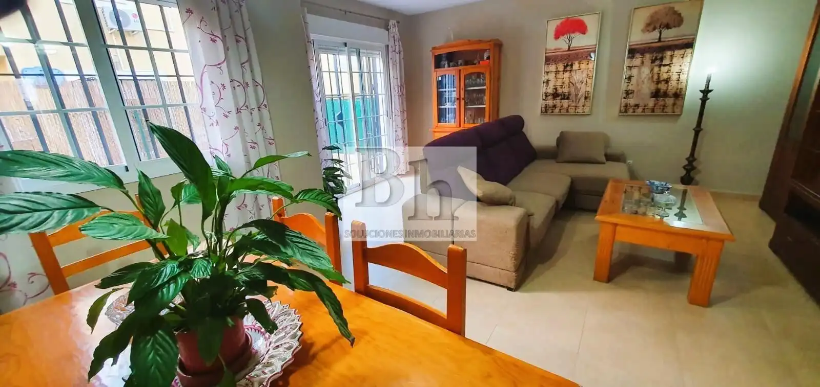 Sala de estar de Casa adosada en venta en Alhaurín de la Torre con Aire acondicionado, Calefacción y Jardín privado