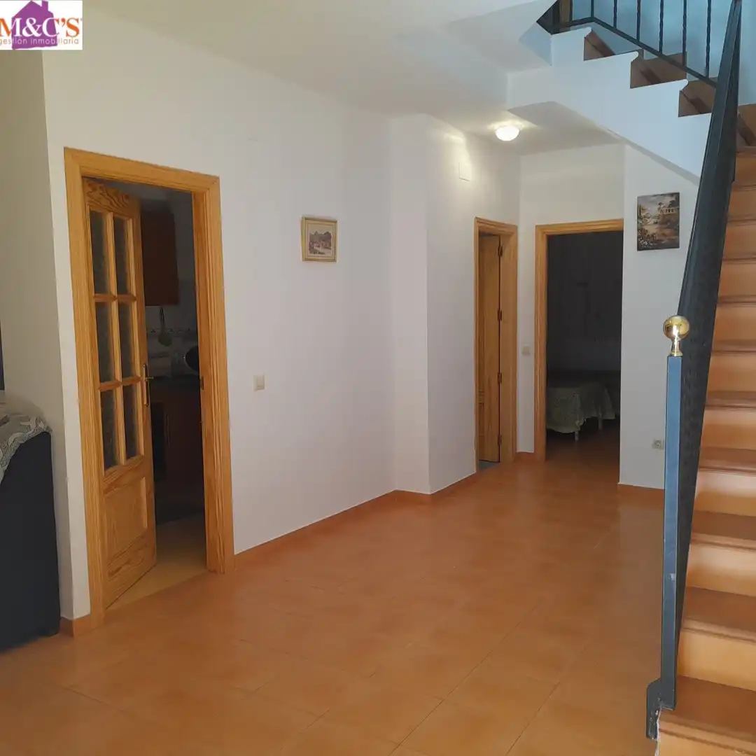 Casa adosada en venda en Mestanza amb Terrassa i Traster