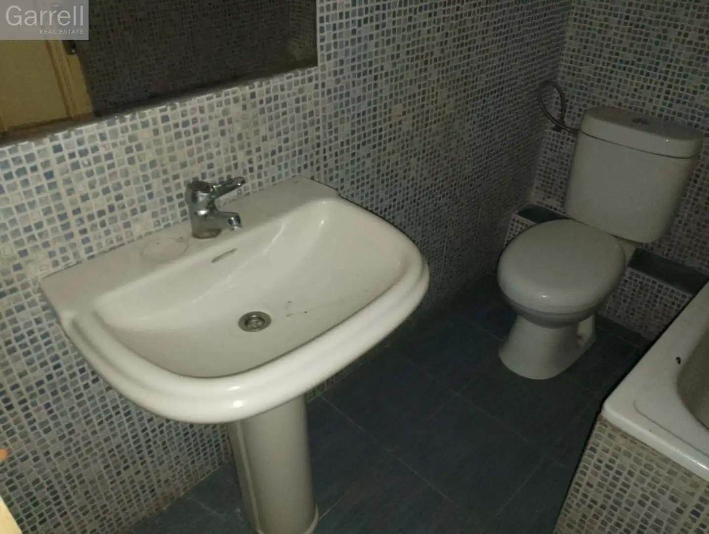 Bathroom of Flat for sale in Valls  with Terrace