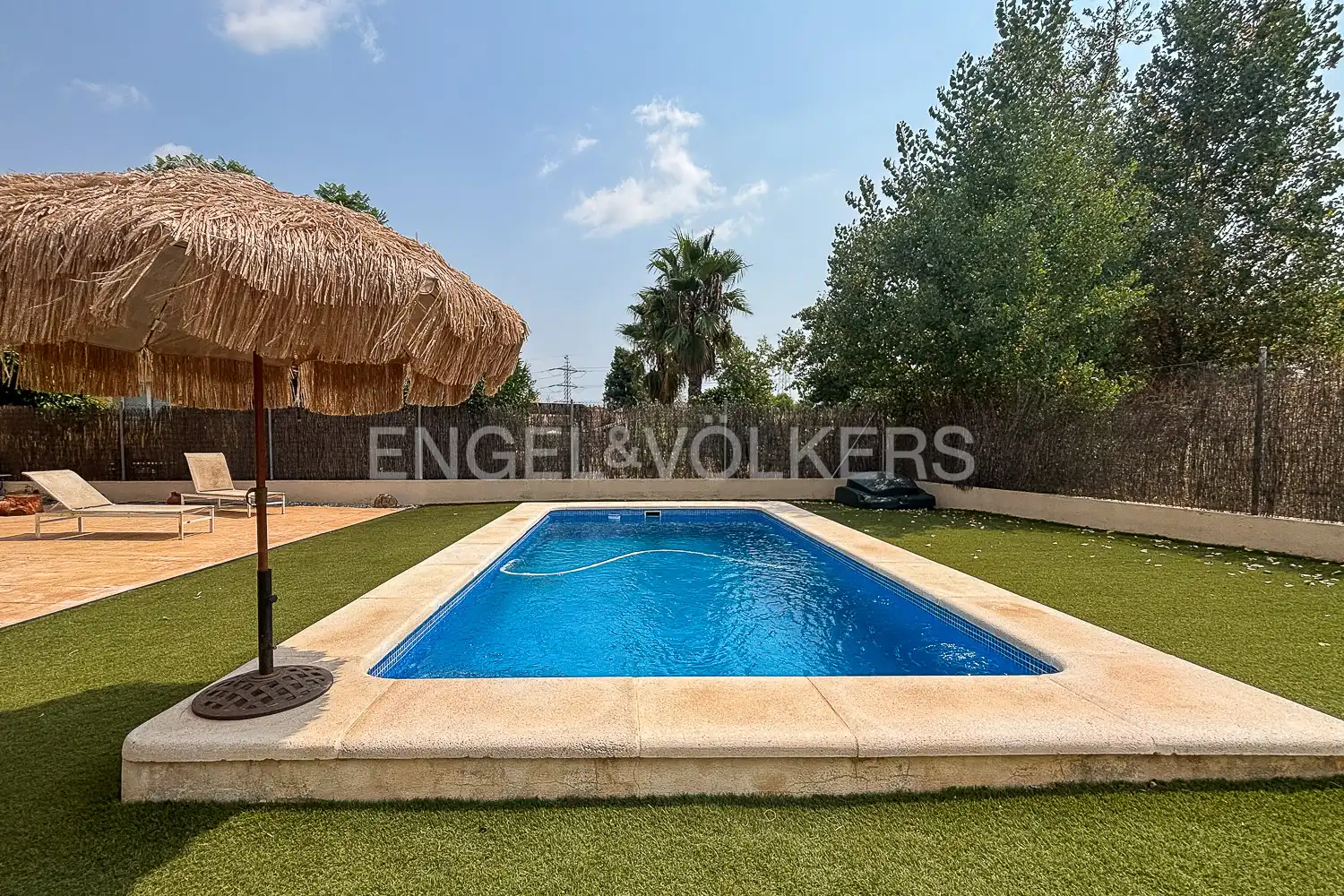 Piscina de Casa o chalet de alquiler en Bétera con Aire acondicionado, Calefacción y Terraza