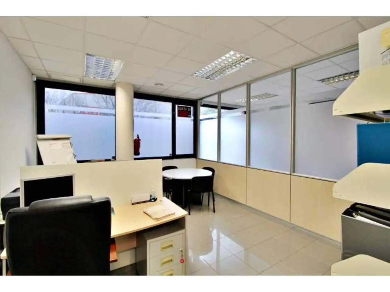 Business premises for sale in Avenida Sentmenat, imagen 4